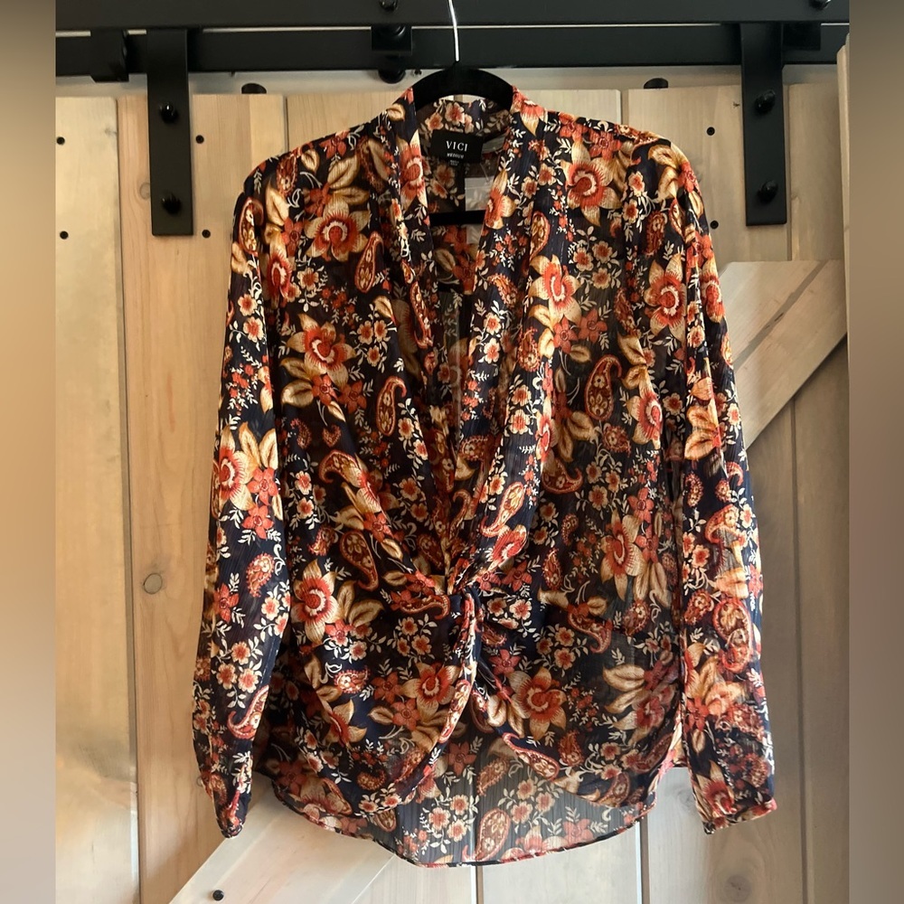 Vici Floral Twist-Front Blouse in Black and Rust